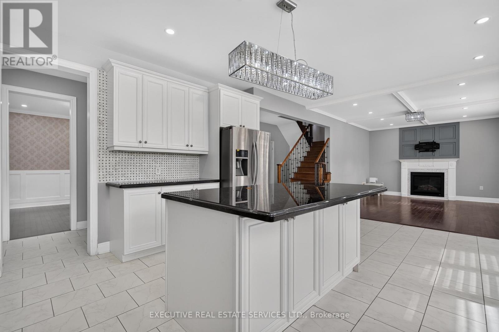 Upper - 4 Teal Crest Circle, Brampton, Ontario  L6X 2Z6 - Photo 16 - W13711486
