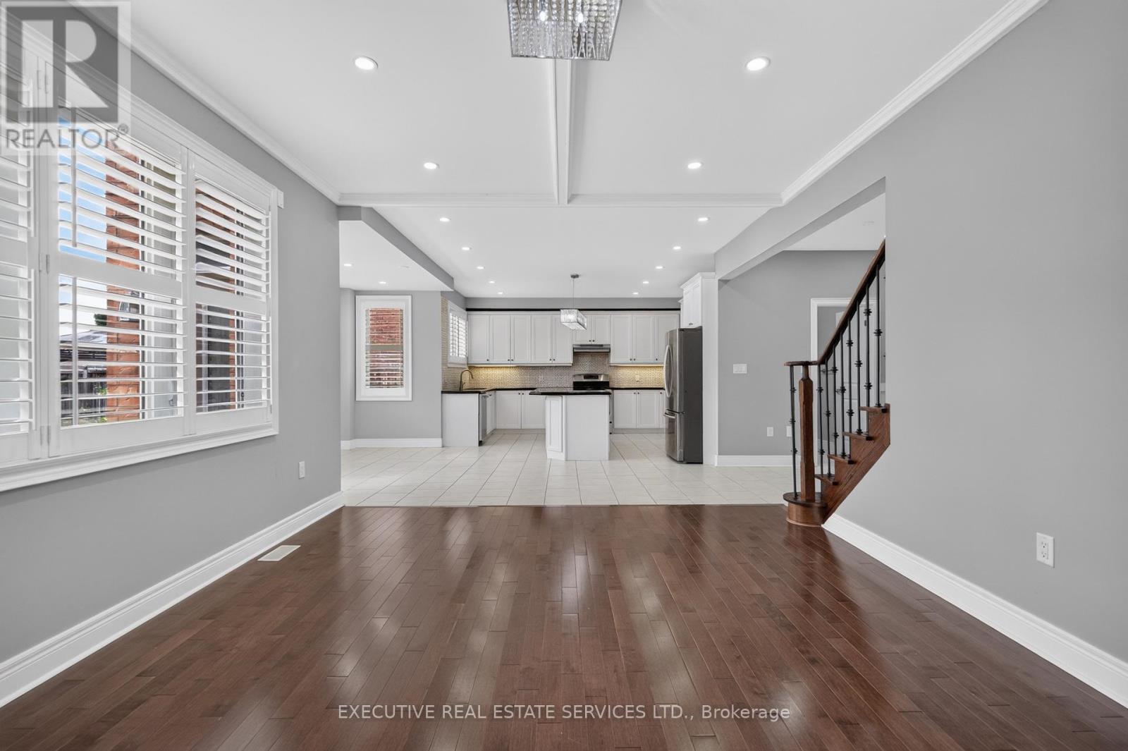 Upper - 4 Teal Crest Circle, Brampton, Ontario  L6X 2Z6 - Photo 19 - W13711486
