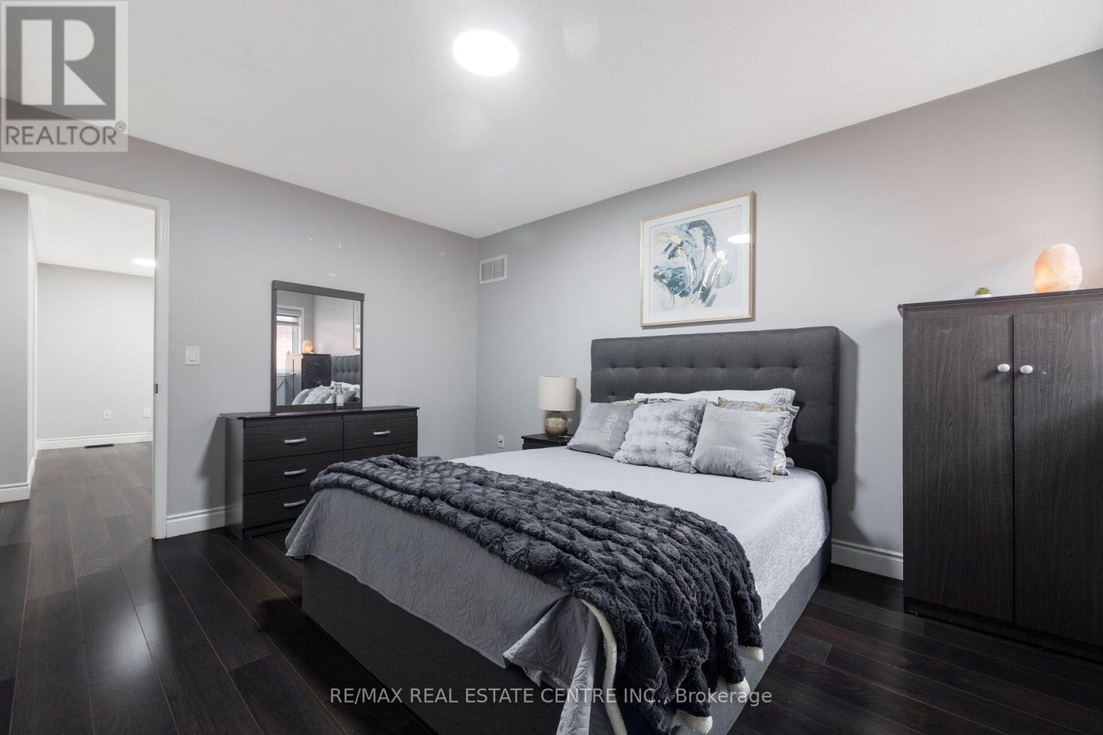 54 Lockburn Crescent, Brampton, Ontario  L7A 3W8 - Photo 31 - W13711490