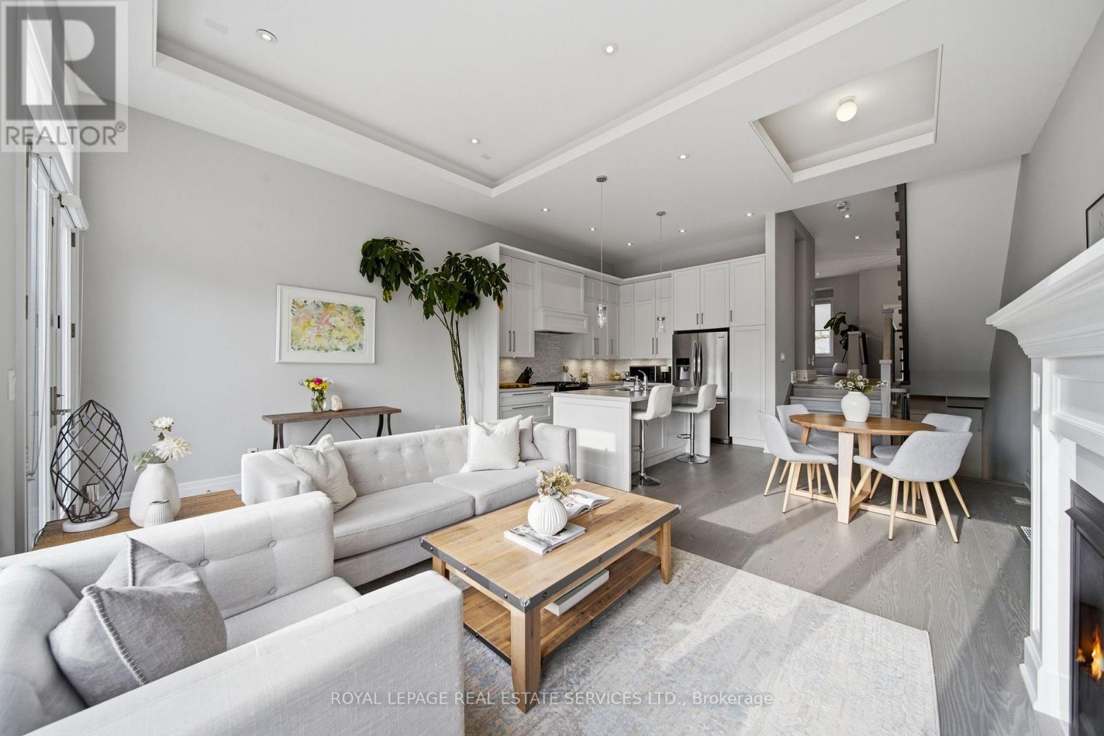 98 Foch Avenue S, Toronto, Ontario  M8W 3X8 - Photo 15 - W13711560