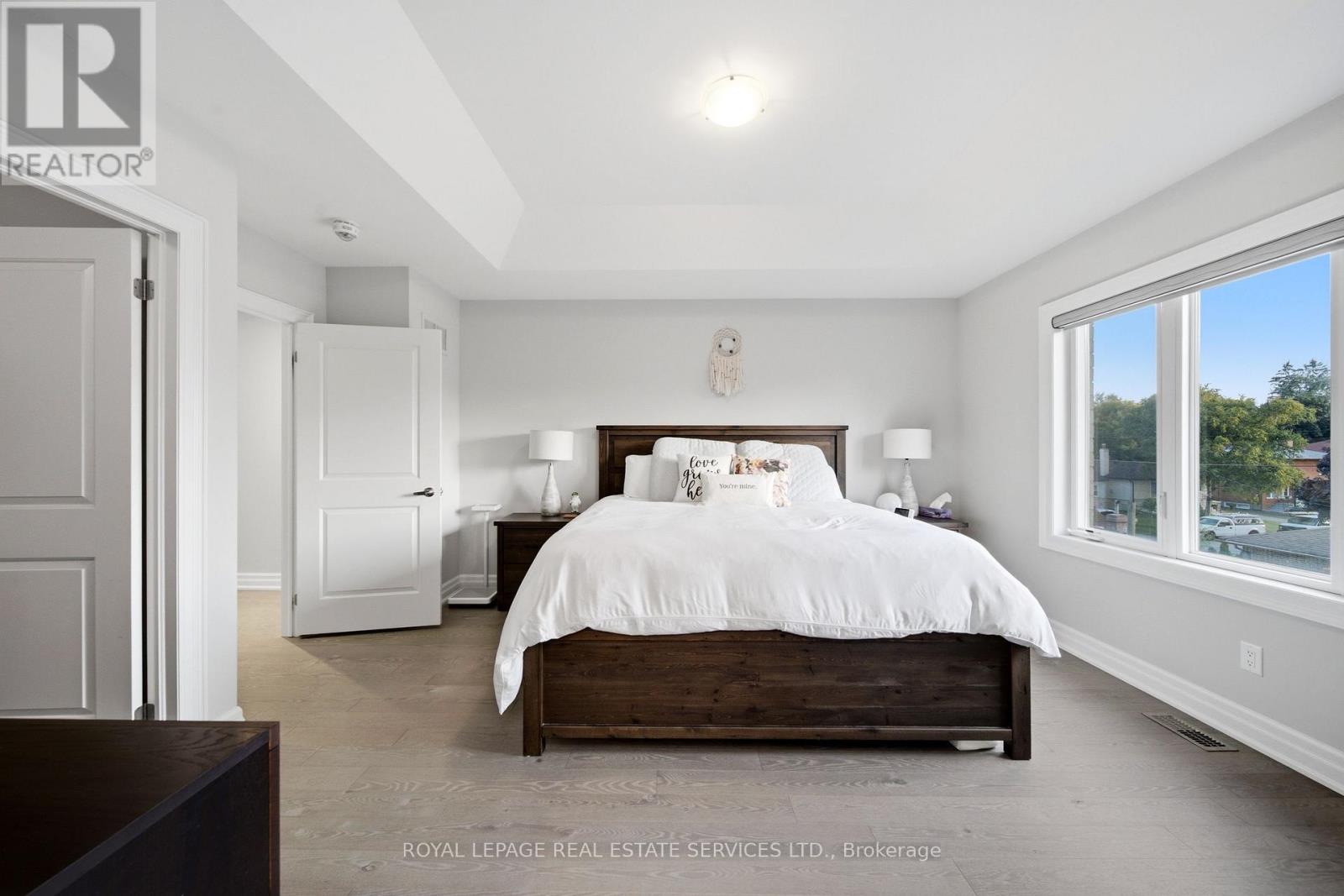 98 Foch Avenue S, Toronto, Ontario  M8W 3X8 - Photo 27 - W13711560