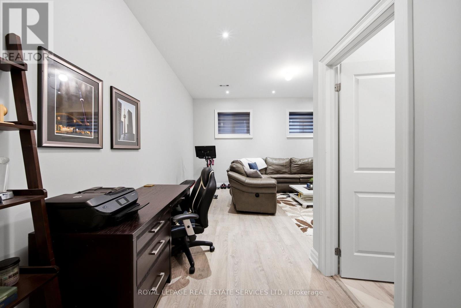 98 Foch Avenue S, Toronto, Ontario  M8W 3X8 - Photo 37 - W13711560