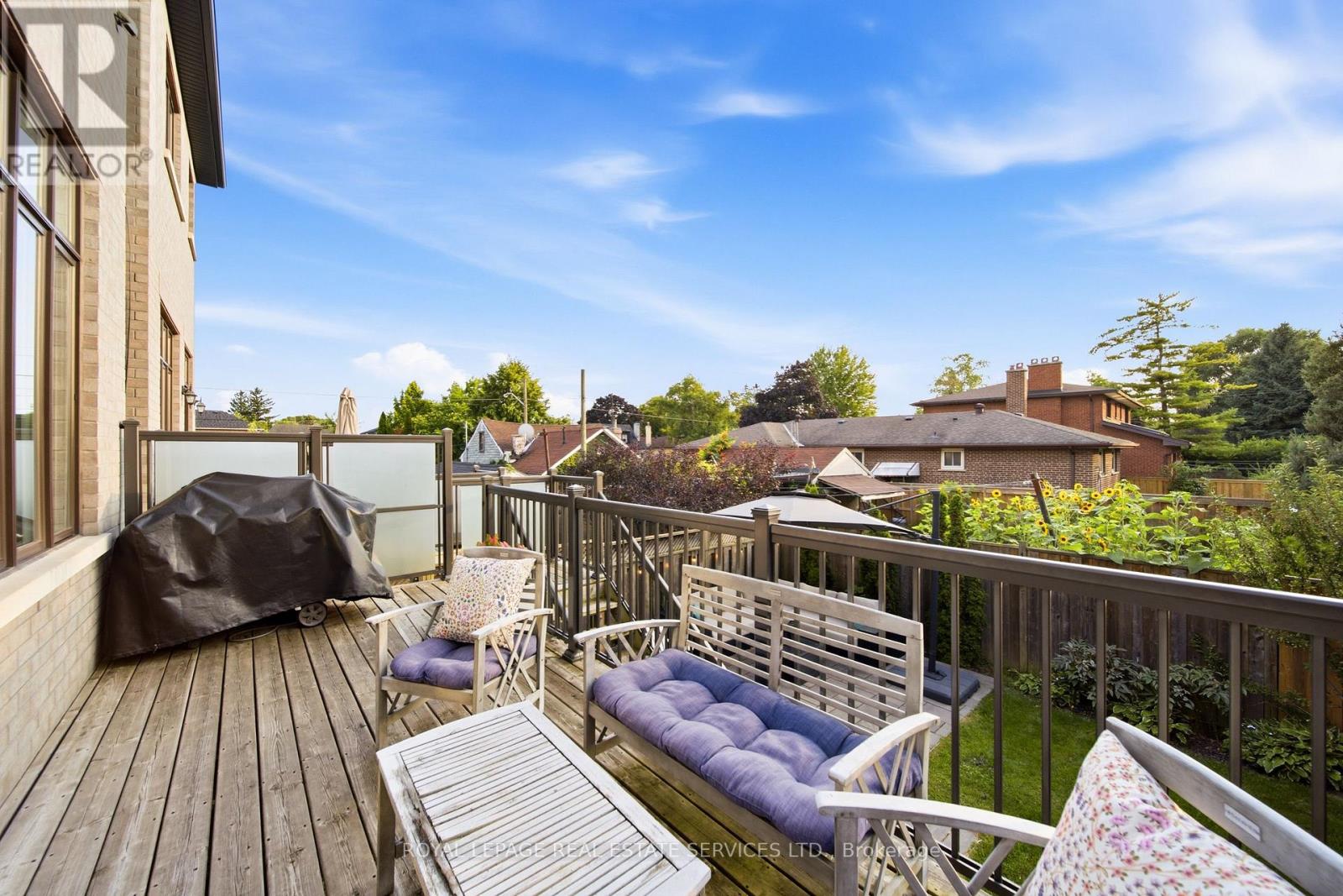 98 Foch Avenue S, Toronto, Ontario  M8W 3X8 - Photo 42 - W13711560