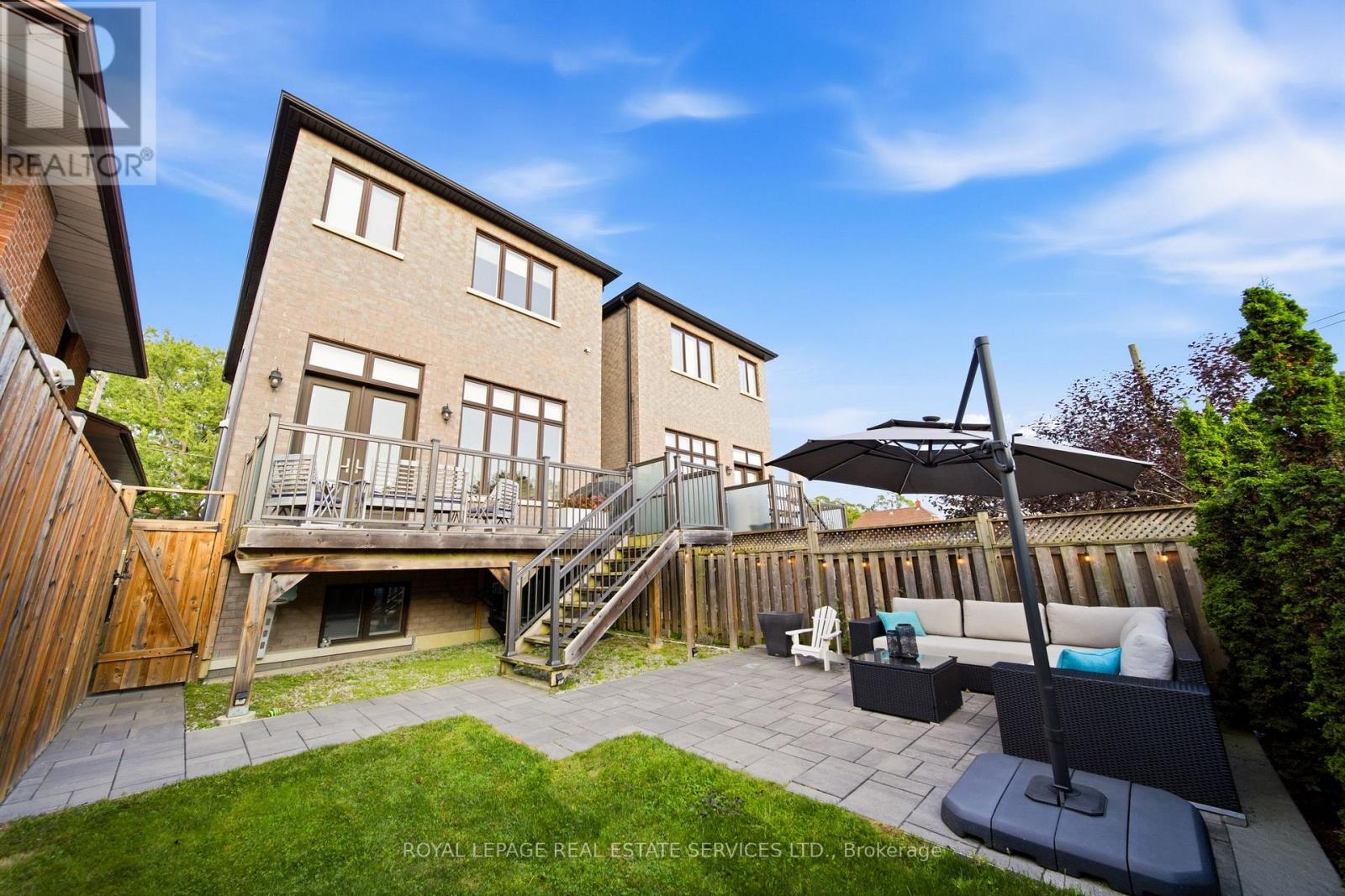 98 Foch Avenue S, Toronto, Ontario  M8W 3X8 - Photo 46 - W13711560