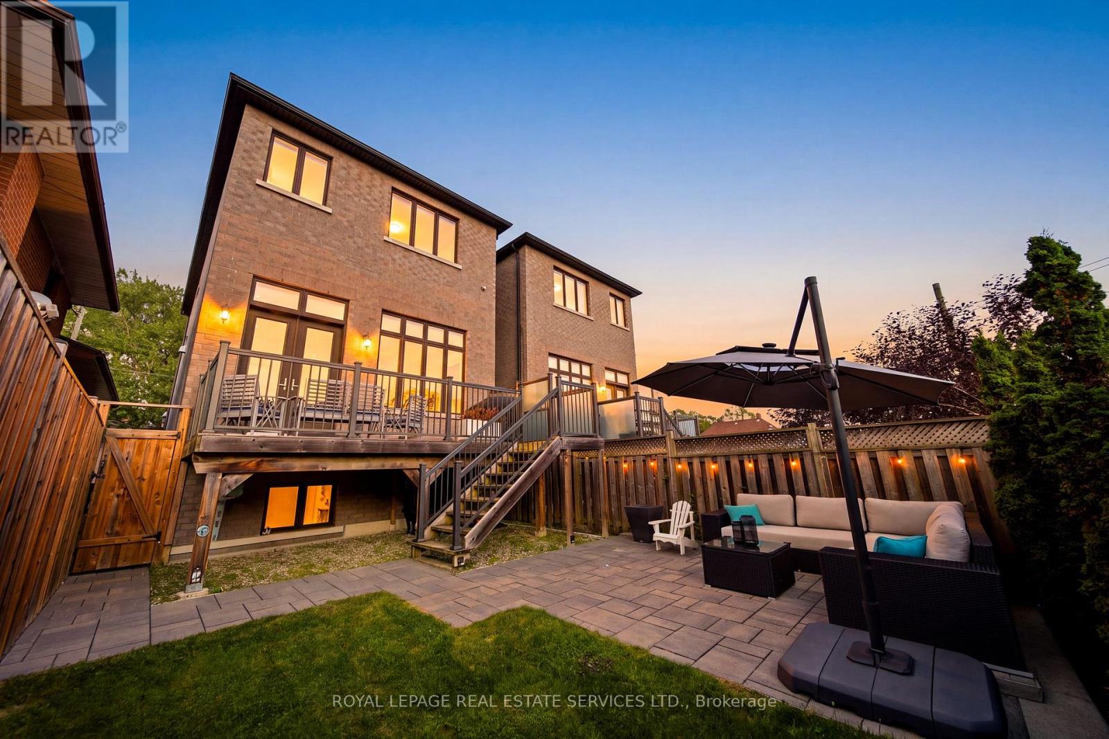98 Foch Avenue S, Toronto, Ontario  M8W 3X8 - Photo 47 - W13711560