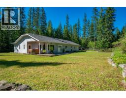 2222 JENISA Road, Castlegar, British Columbia