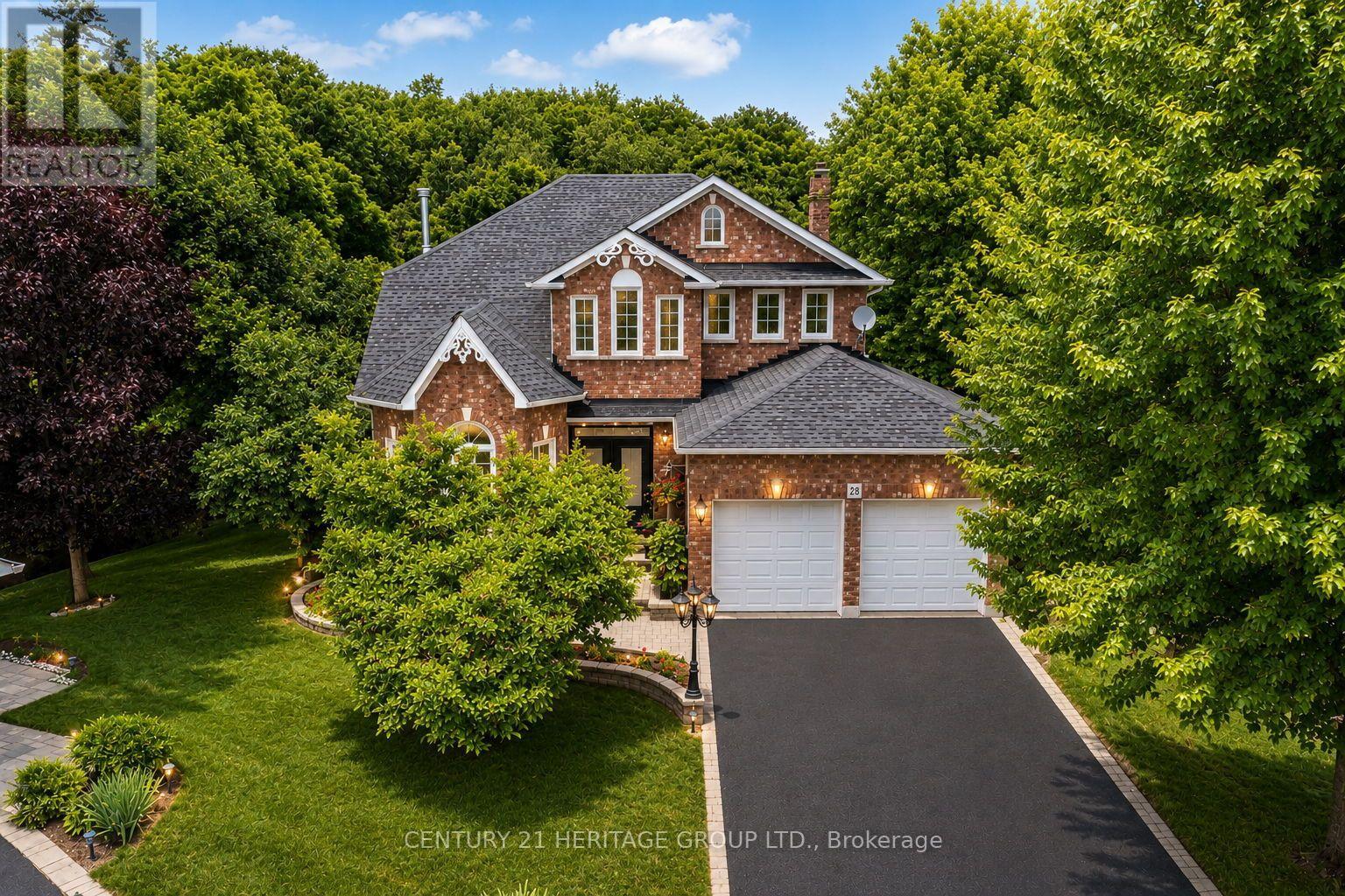 28 Taywood Court, Hamilton, Ontario  L9H 7A2 - Photo 2 - X13711570