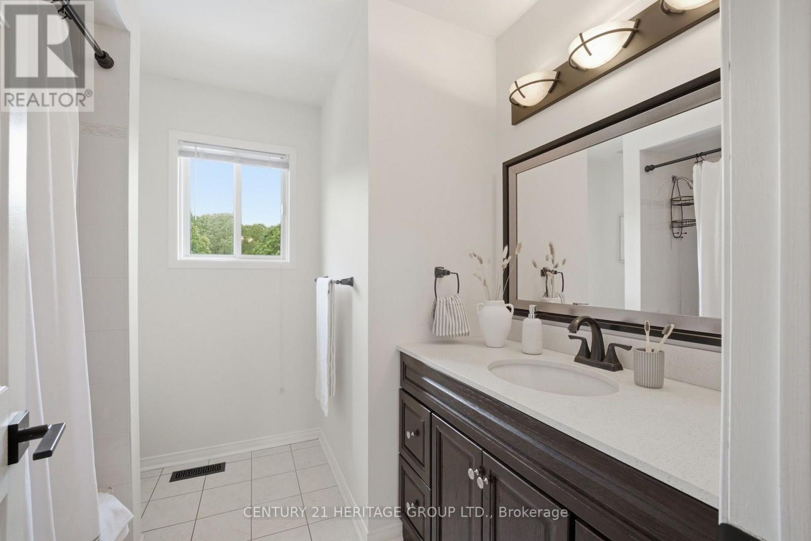 28 Taywood Court, Hamilton, Ontario  L9H 7A2 - Photo 27 - X13711570