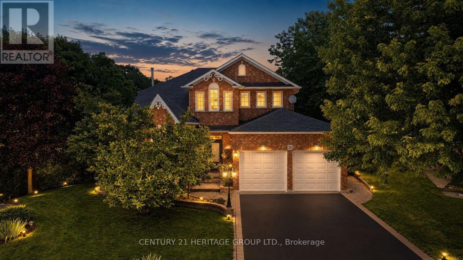 28 Taywood Court, Hamilton, Ontario  L9H 7A2 - Photo 3 - X13711570