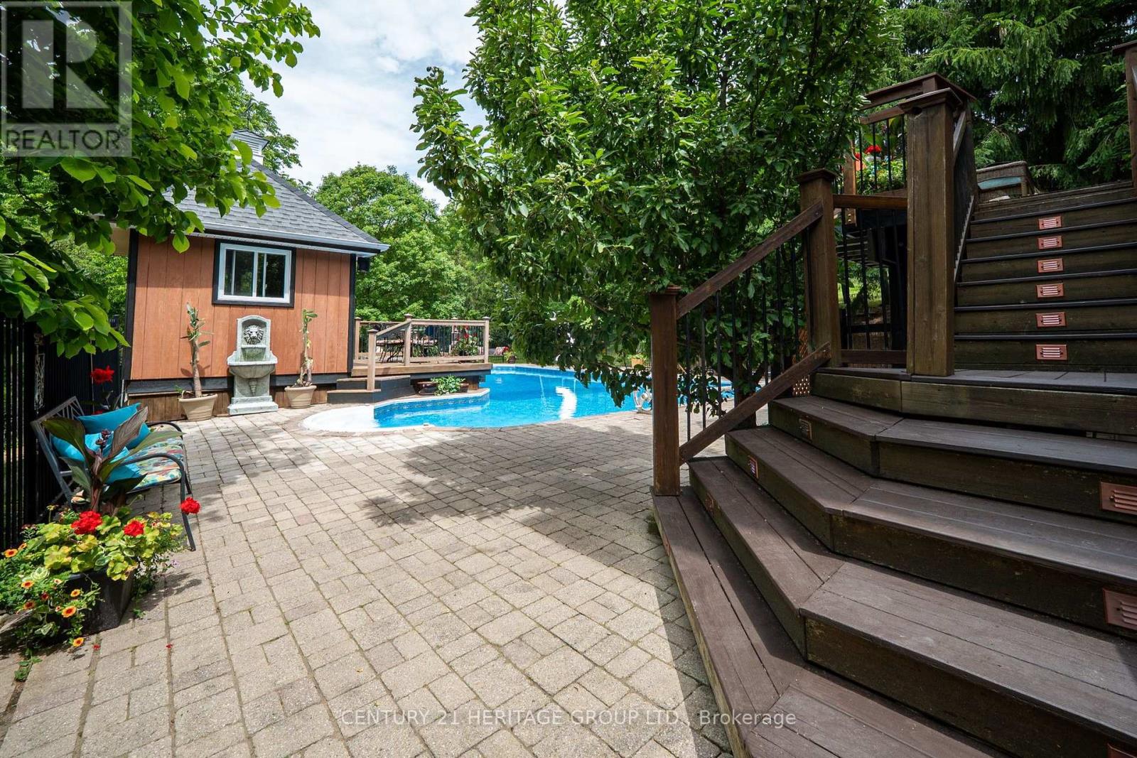 28 Taywood Court, Hamilton, Ontario  L9H 7A2 - Photo 46 - X13711570