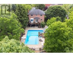28 TAYWOOD COURT, Hamilton, Ontario