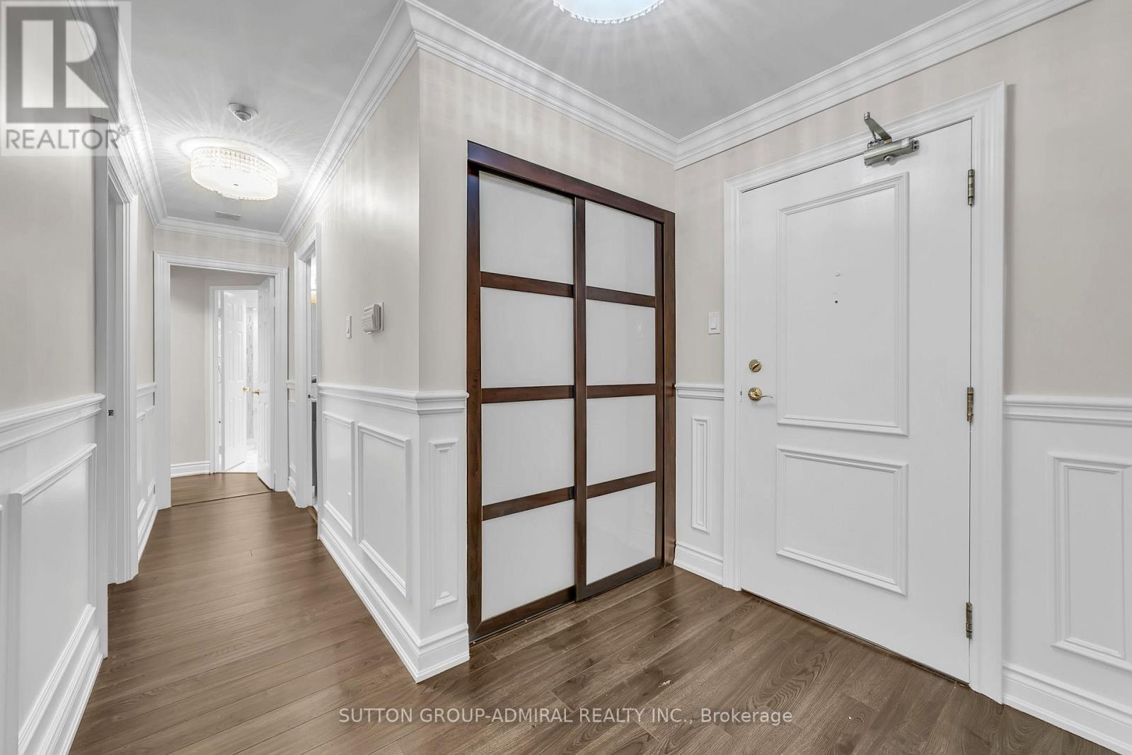 314 - 30 Harding Boulevard W, Richmond Hill, Ontario  L4C 9M3 - Photo 7 - N13711296