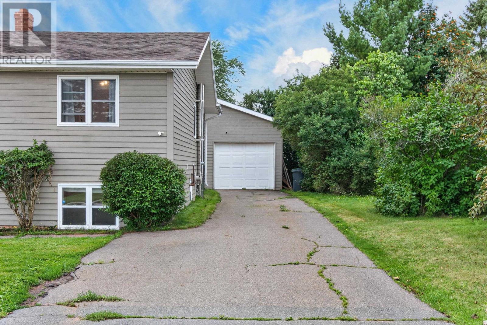 226 Arcona Street, Summerside, Prince Edward Island  C1N 2X2 - Photo 4 - 202621500