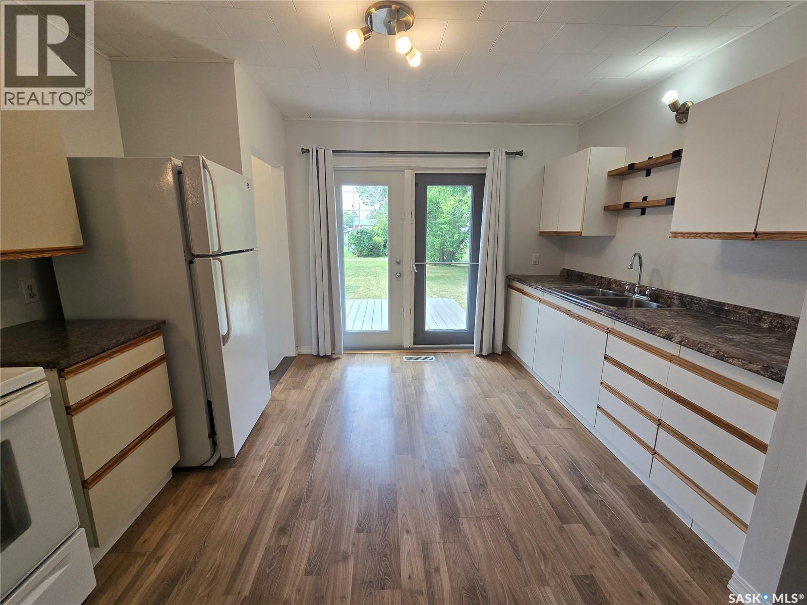 906 Pacific Street, Grenfell, Saskatchewan  S0G 2B0 - Photo 18 - SK046588