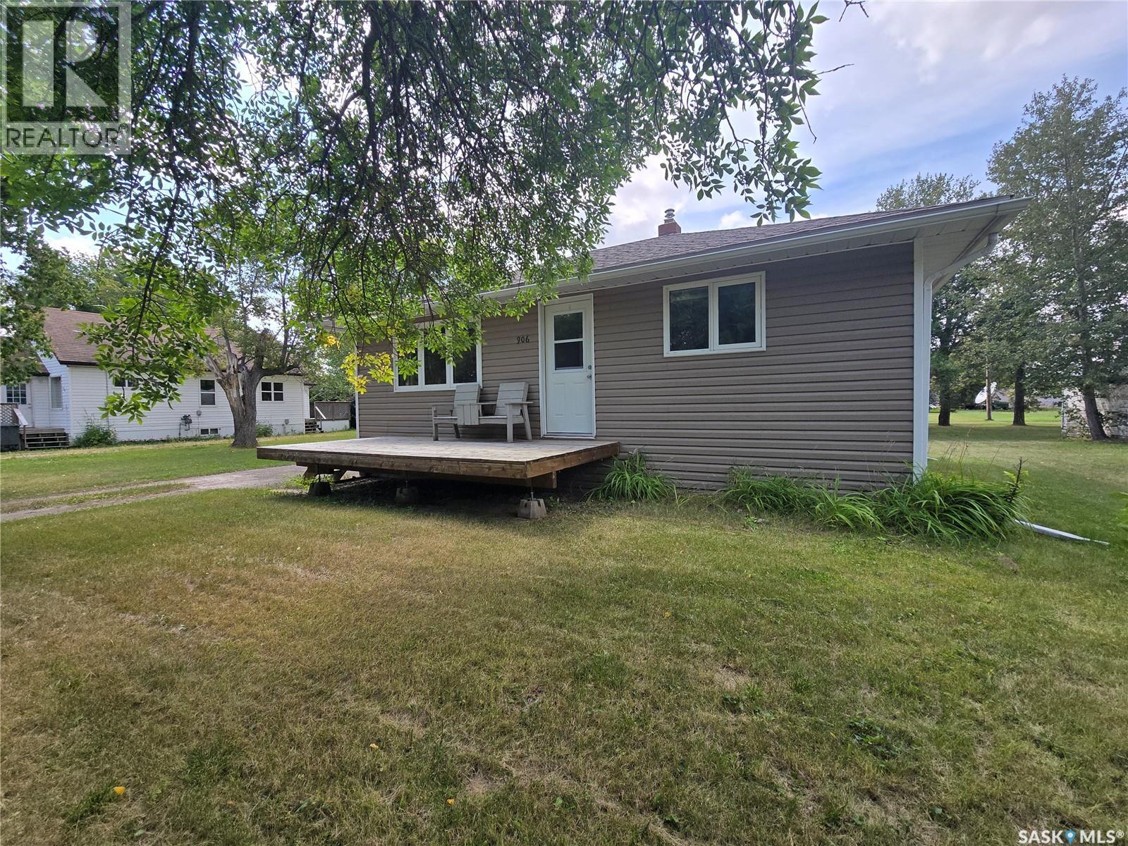 906 Pacific Street, Grenfell, Saskatchewan  S0G 2B0 - Photo 2 - SK046588