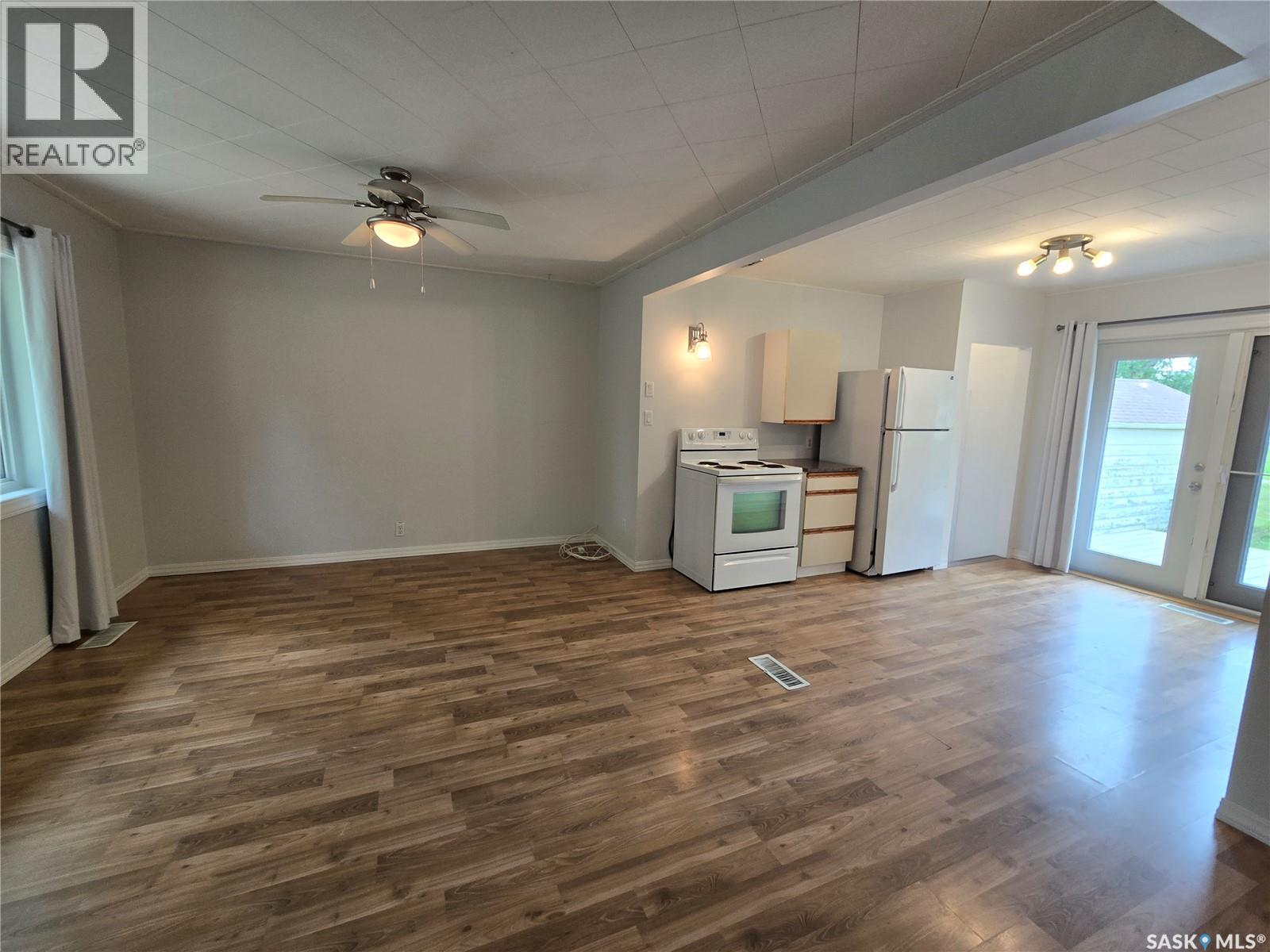 906 Pacific Street, Grenfell, Saskatchewan  S0G 2B0 - Photo 23 - SK046588
