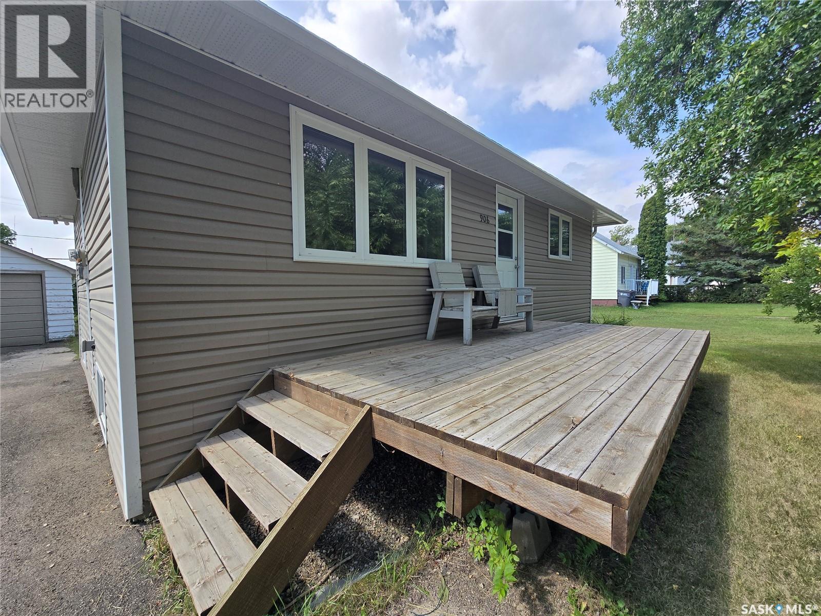 906 Pacific Street, Grenfell, Saskatchewan  S0G 2B0 - Photo 5 - SK046588