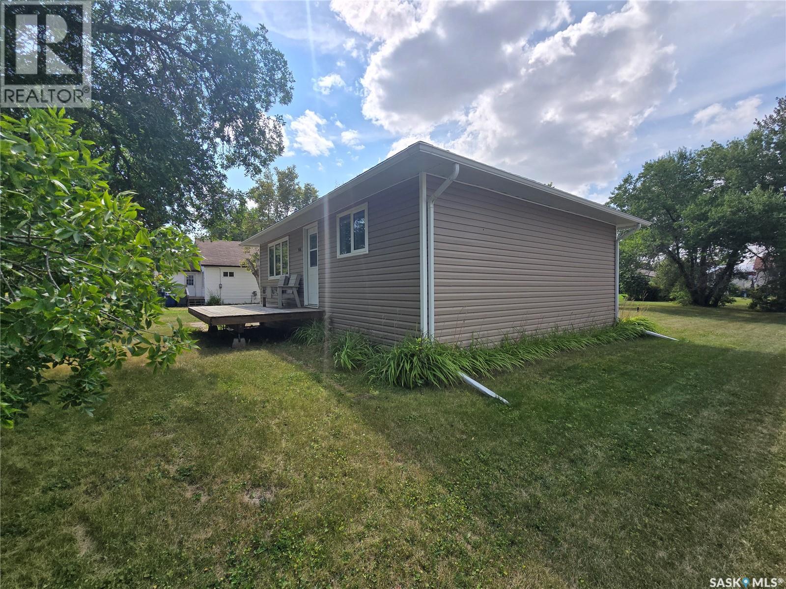 906 Pacific Street, Grenfell, Saskatchewan  S0G 2B0 - Photo 6 - SK046588