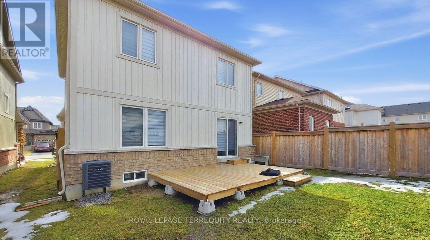 78 Sidney Rundle Avenue, Clarington, Ontario  L1C 0N9 - Photo 14 - E13707312