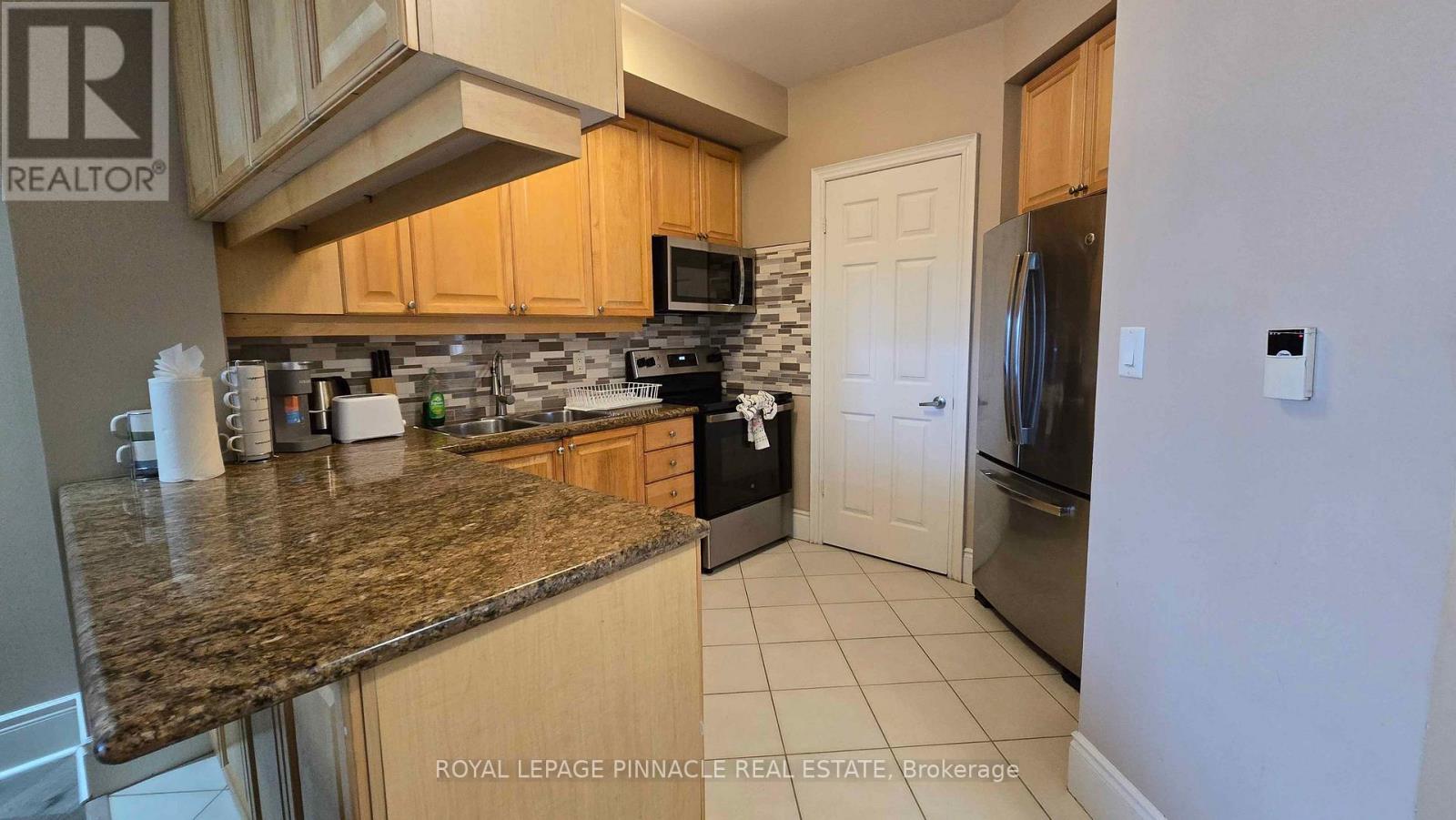 2801 - 3880 Duke Of York Boulevard, Mississauga, Ontario  L5B 4M7 - Photo 11 - W13685384