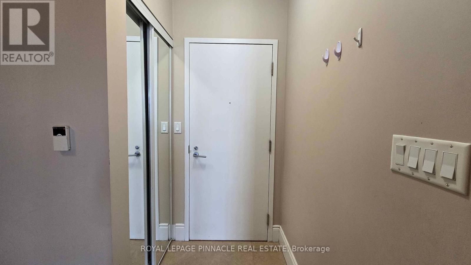 2801 - 3880 Duke Of York Boulevard, Mississauga, Ontario  L5B 4M7 - Photo 9 - W13685384