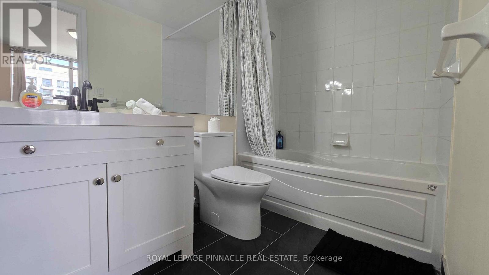 2801 - 3880 Duke Of York Boulevard, Mississauga, Ontario  L5B 4M7 - Photo 29 - W13685384