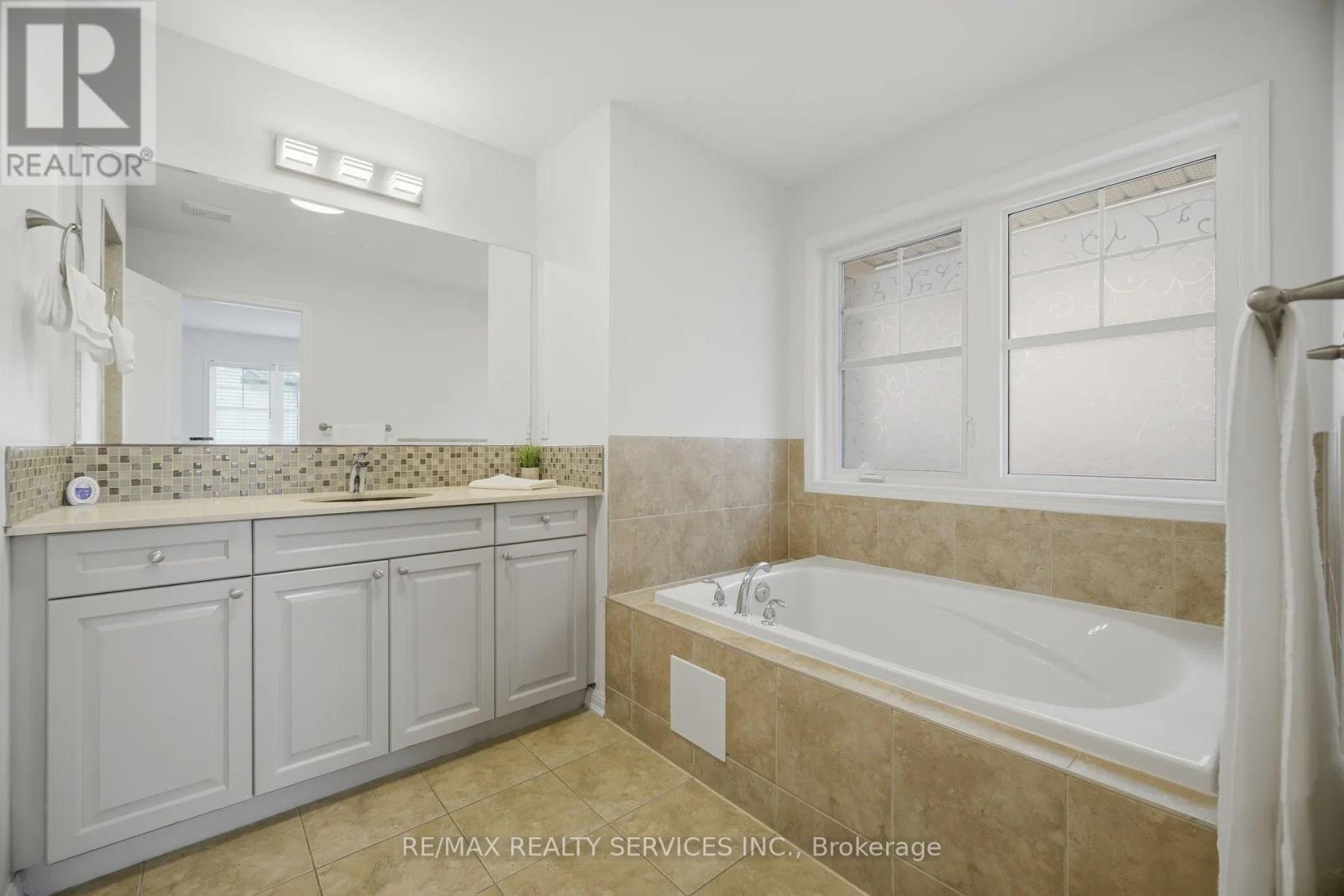 454 Grenke Place, Milton, Ontario  L9T 7T6 - Photo 24 - W13711380