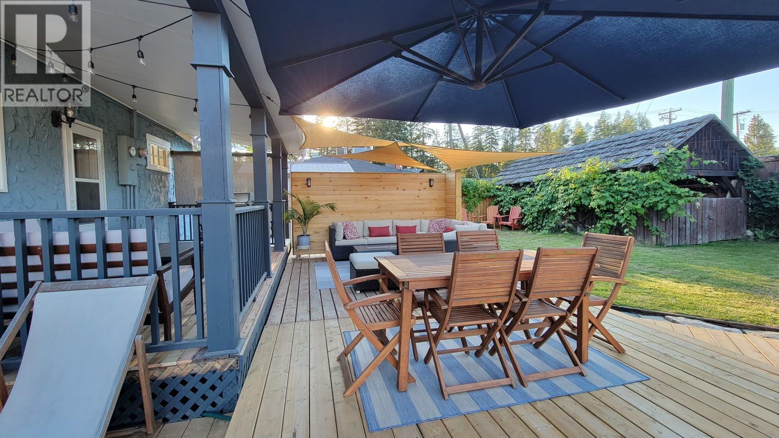 701 Broadway Street W, Nakusp, British Columbia  V0G 1R0 - Photo 36 - 10398307