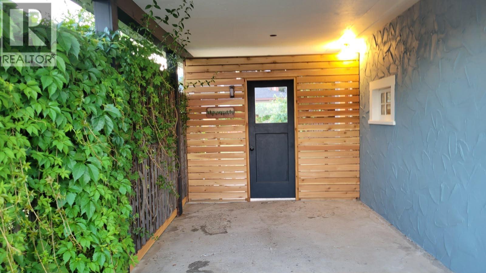 701 Broadway Street W, Nakusp, British Columbia  V0G 1R0 - Photo 38 - 10398307