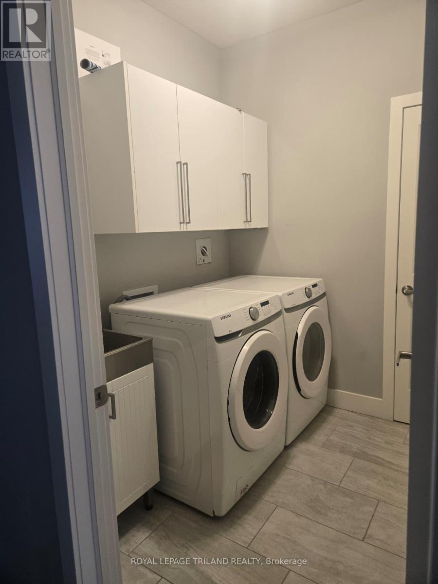 2284 Evans Boulevard, London South, Ontario  N6M 0A1 - Photo 12 - X13711700
