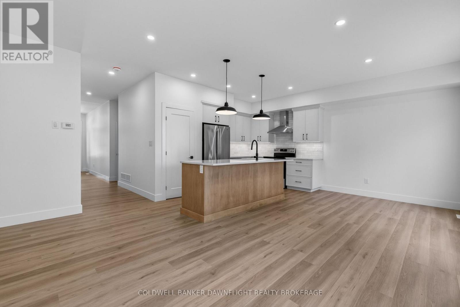 117 James Street, North Middlesex, Ontario  N0M 1A0 - Photo 5 - X13711716