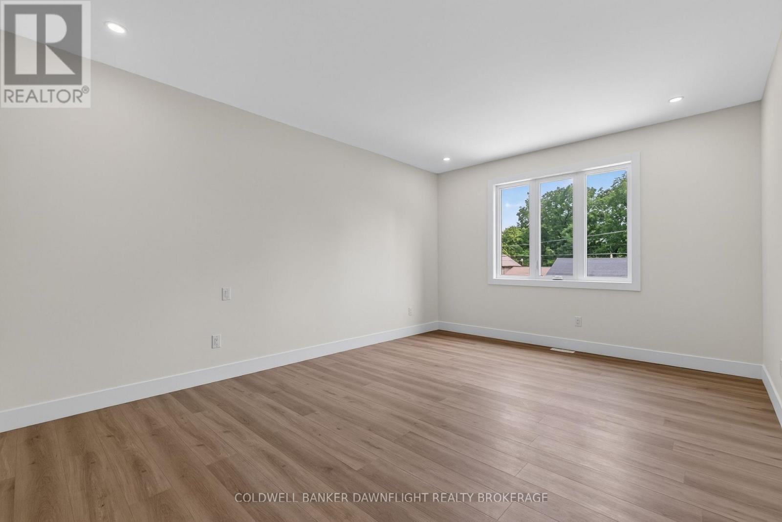 119 James Street, North Middlesex, Ontario  N0M 1A0 - Photo 13 - X13711720