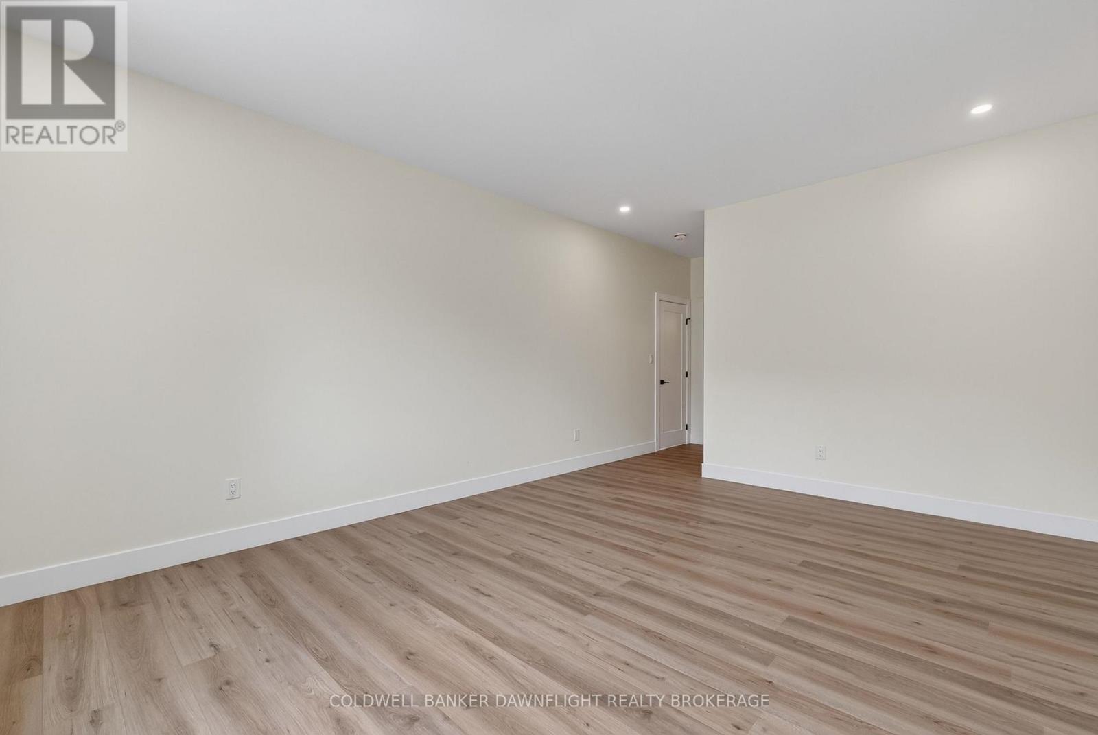 119 James Street, North Middlesex, Ontario  N0M 1A0 - Photo 15 - X13711720