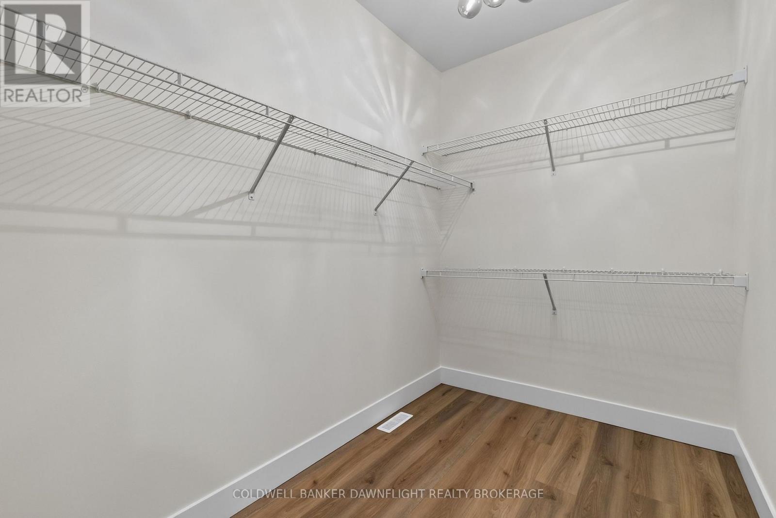 119 James Street, North Middlesex, Ontario  N0M 1A0 - Photo 16 - X13711720