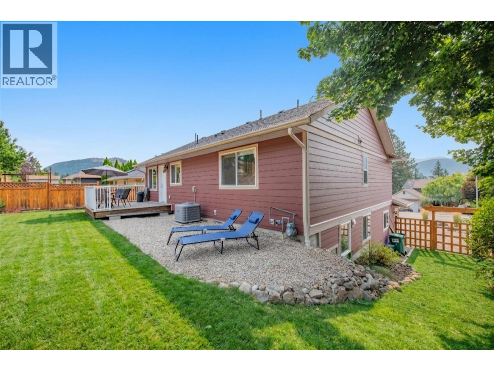 1808 Skyview Crescent, Lumby, British Columbia  V0E 2G0 - Photo 37 - 10396933