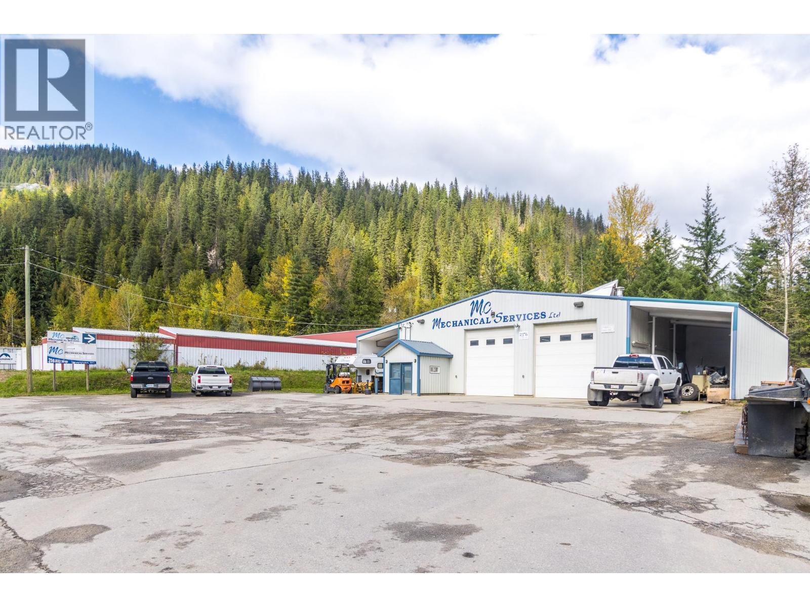 2376 Boulder Road, Revelstoke, British Columbia  V0E 2S0 - Photo 28 - 10398490