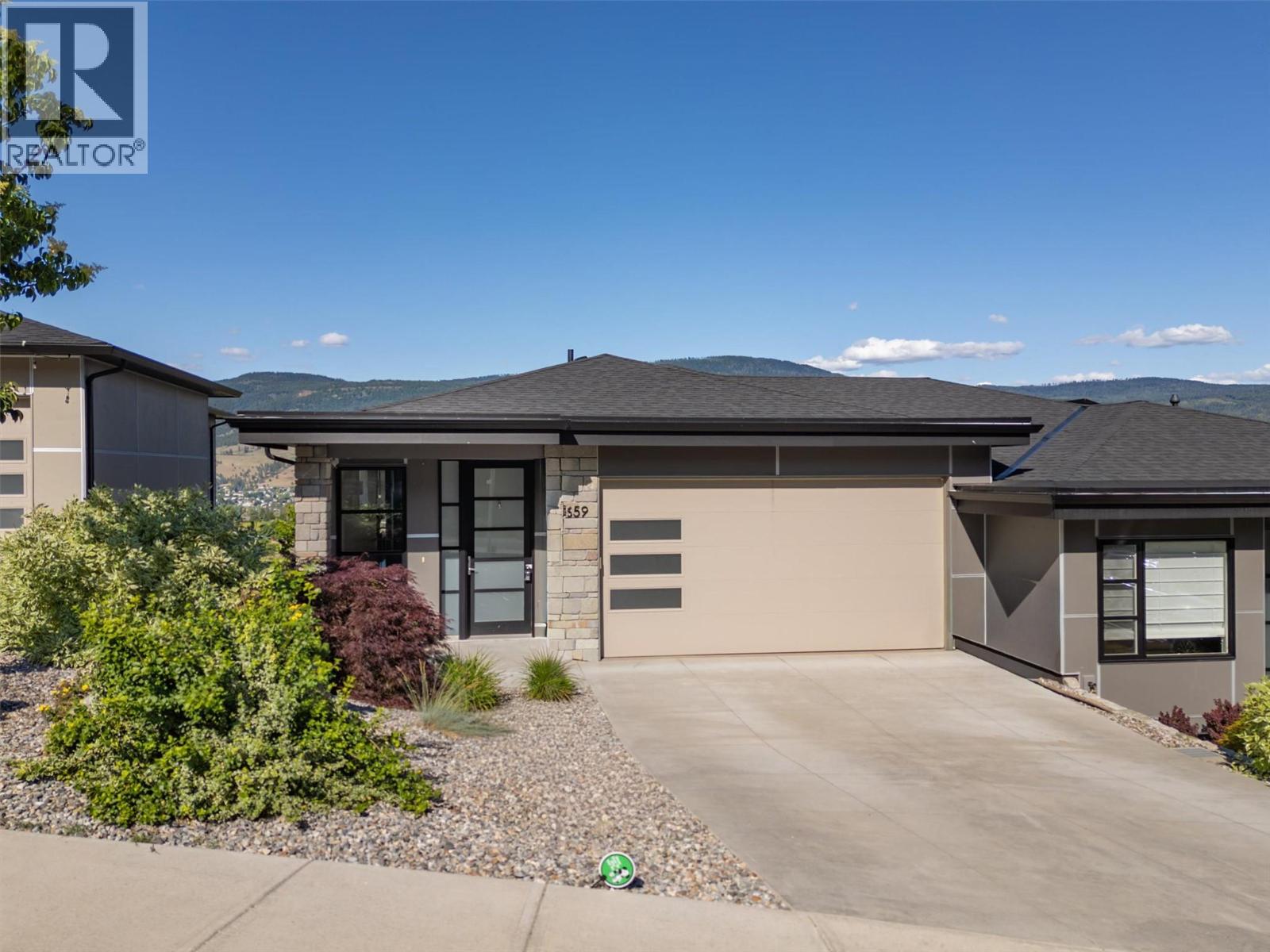 9659 Santina Road, Lake Country, British Columbia  V4V 2R9 - Photo 2 - 10398722