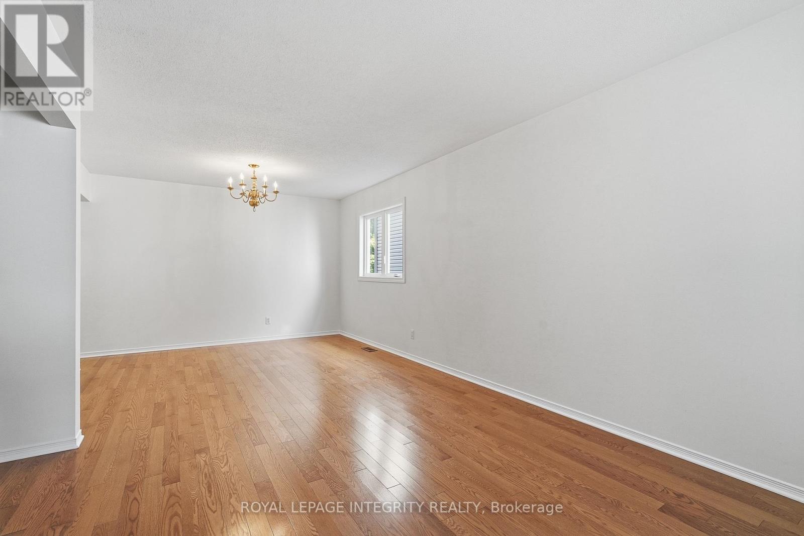 6536 Tooney Drive, Ottawa, Ontario  K1C 7G9 - Photo 8 - X13711624