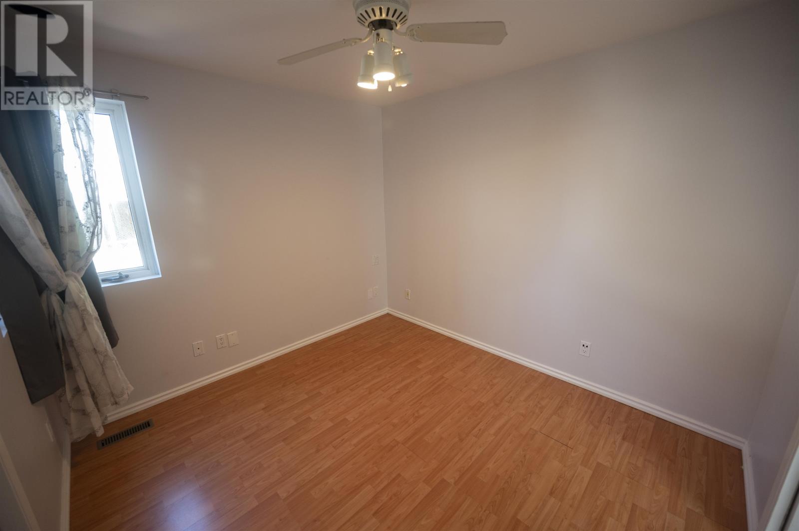 735 Ernestine Avenue, Thunder Bay, Ontario  P7E 1W9 - Photo 12 - TB2602517