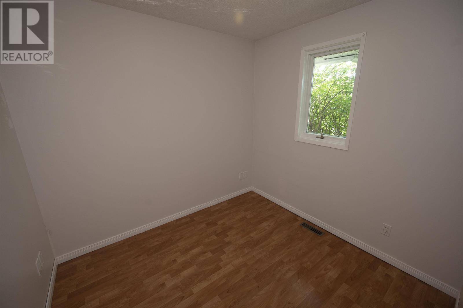 735 Ernestine Avenue, Thunder Bay, Ontario  P7E 1W9 - Photo 15 - TB2602517