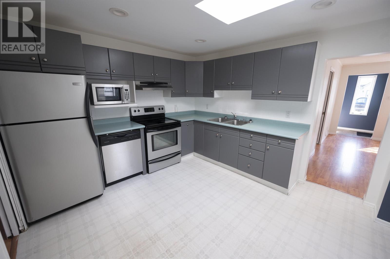 735 Ernestine Avenue, Thunder Bay, Ontario  P7E 1W9 - Photo 8 - TB2602517