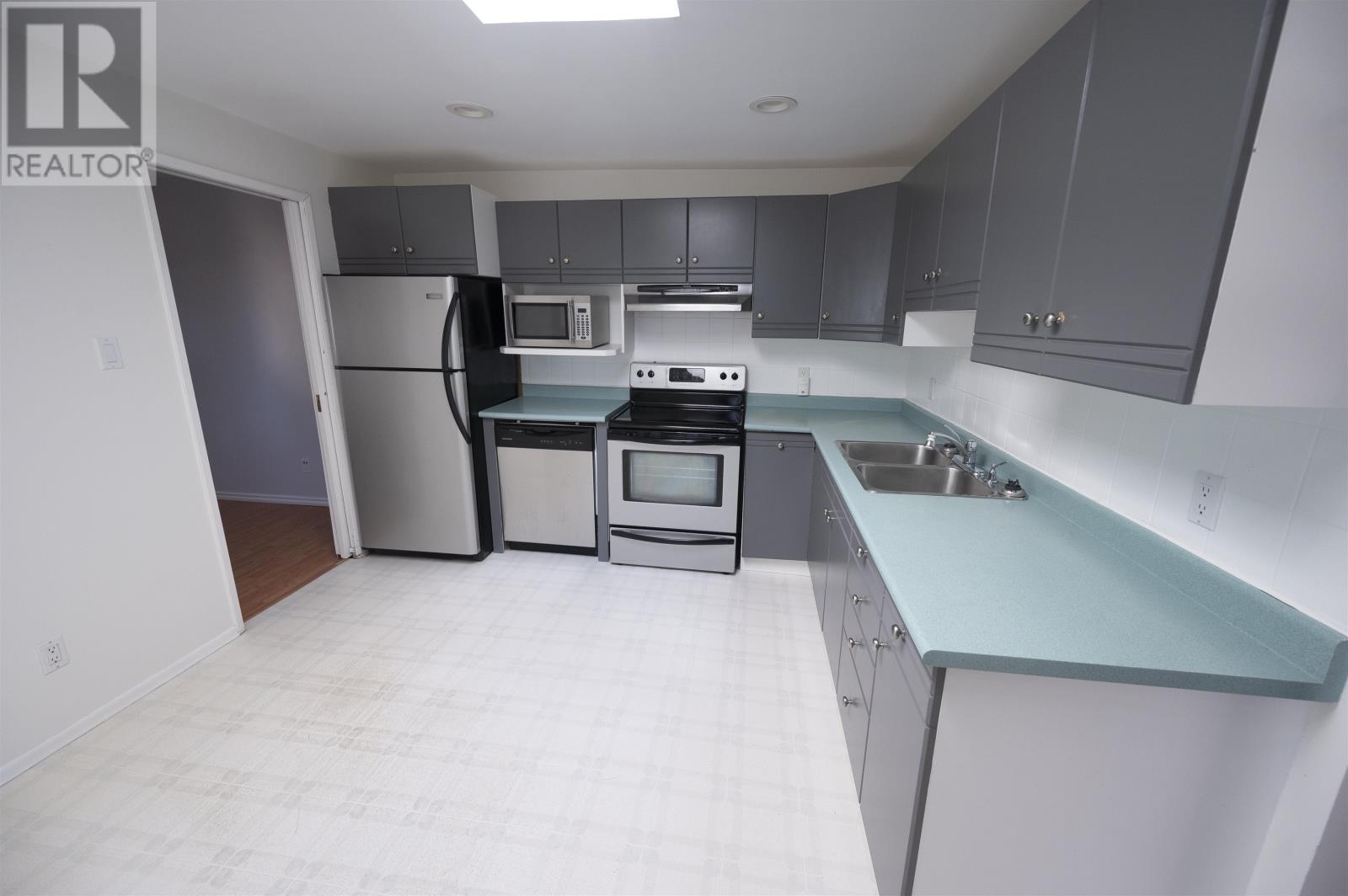 735 Ernestine Avenue, Thunder Bay, Ontario  P7E 1W9 - Photo 9 - TB2602517