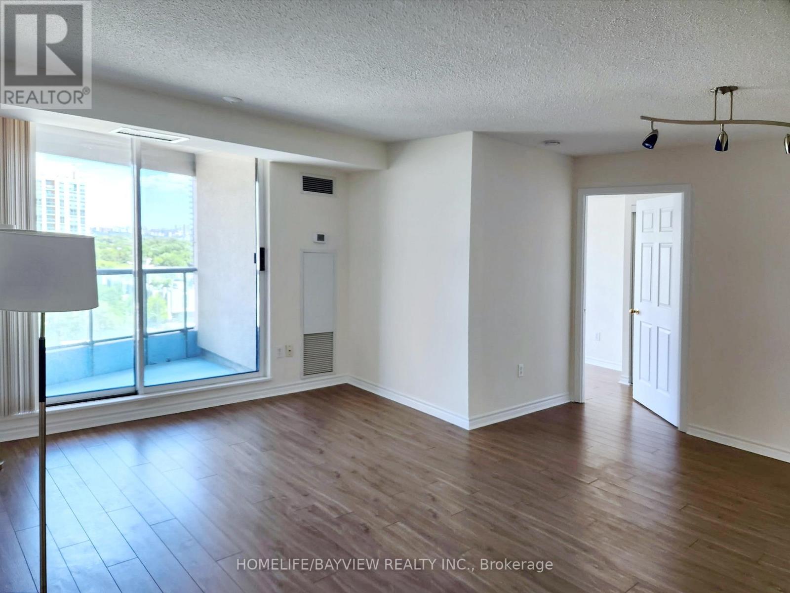 1816 - 7 Lorraine Drive, Toronto, Ontario  M2N 7H2 - Photo 3 - C13711610
