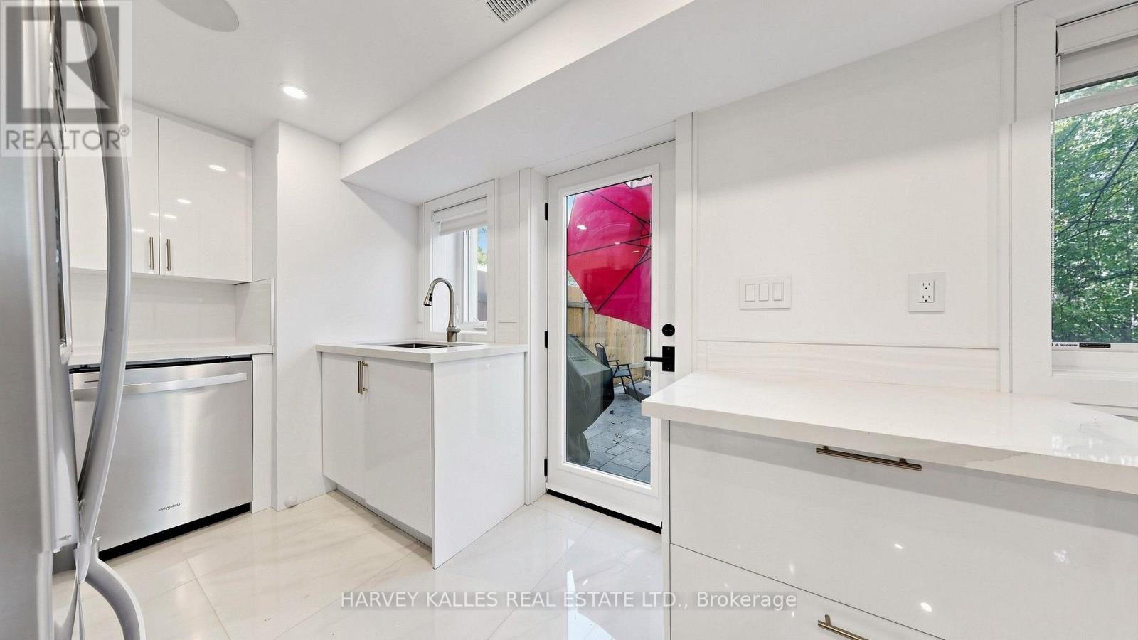 23a Donwoods Drive, Toronto, Ontario  M4N 2E9 - Photo 17 - C13711614
