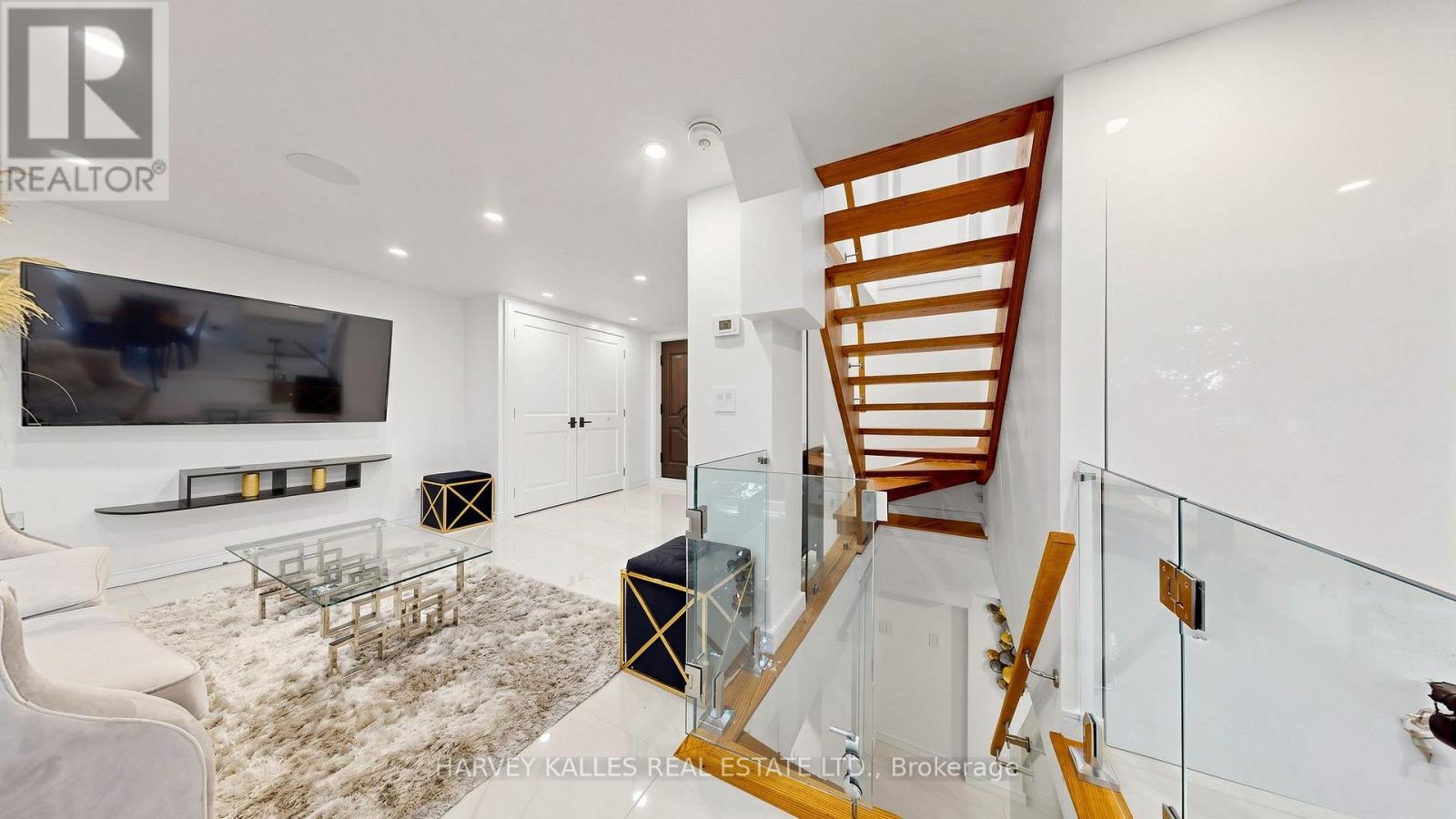 23a Donwoods Drive, Toronto, Ontario  M4N 2E9 - Photo 19 - C13711614