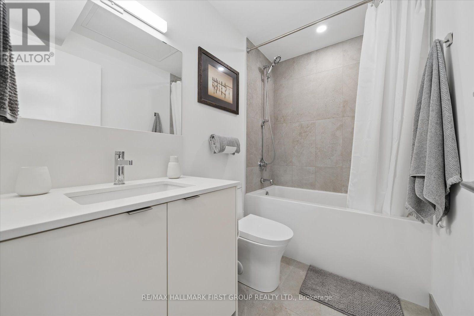 423 - 1612 Charles Street, Whitby, Ontario  L1N 1B9 - Photo 30 - E13711692