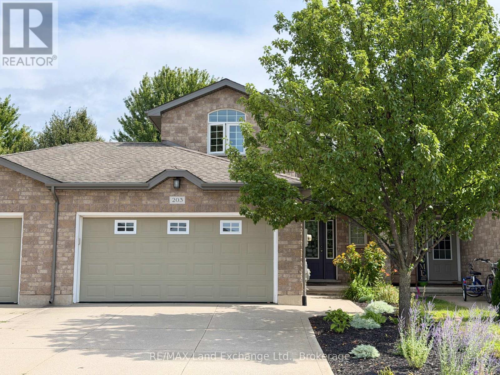203 STICKEL STREET, Saugeen Shores, Ontario