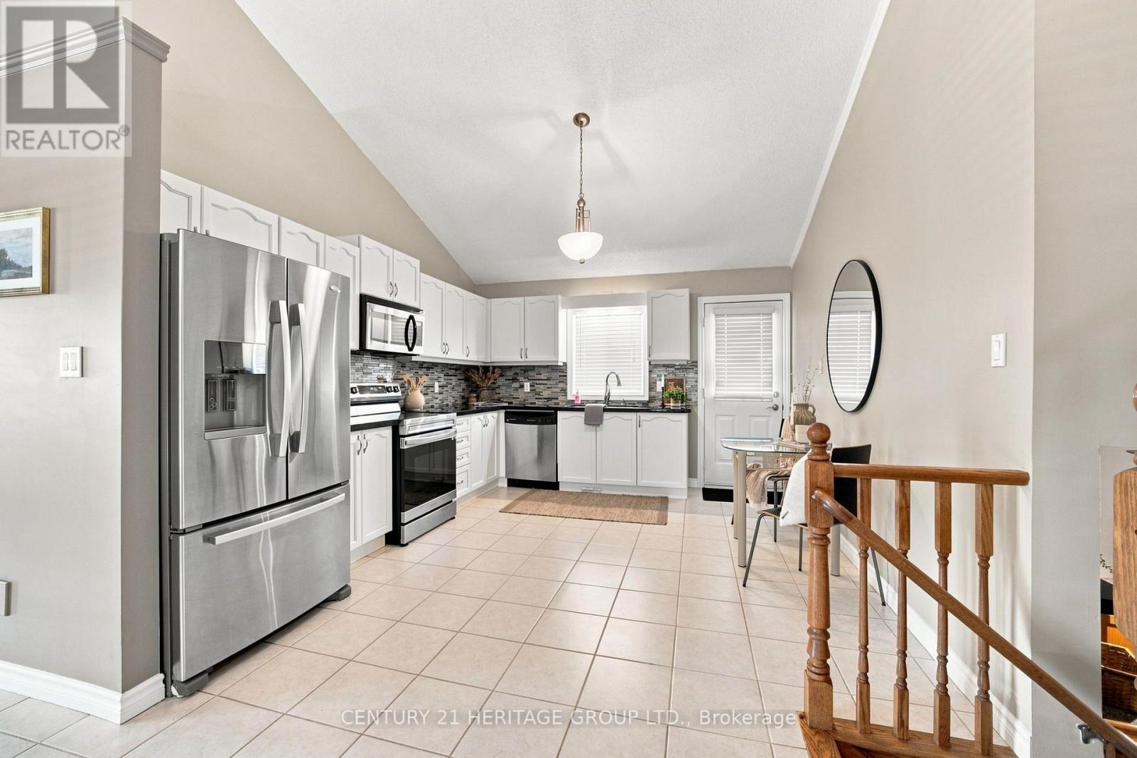 546 Jerseyville Road W, Hamilton, Ontario  L9G 3L5 - Photo 13 - X13710870