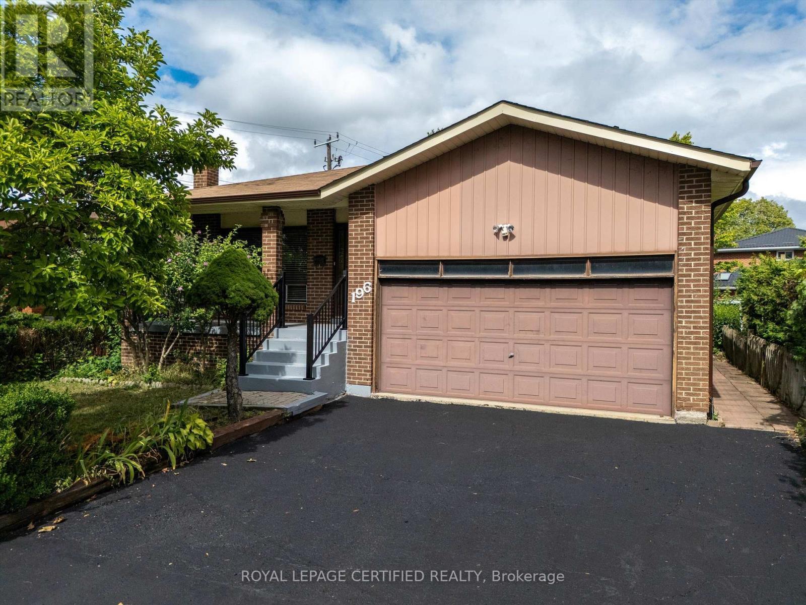 196 Mount Olive Drive, Toronto, Ontario  M9V 3Z5 - Photo 1 - W13711592