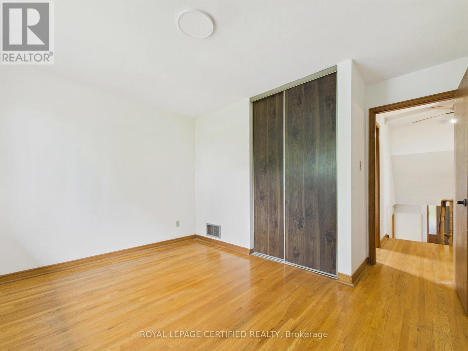 196 Mount Olive Drive, Toronto, Ontario  M9V 3Z5 - Photo 23 - W13711592
